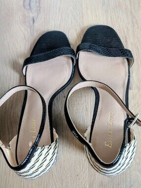 Essex Lane Black and Beige Block Heel Sandals